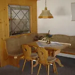 Gaestehaus Gruenbacher Kössen