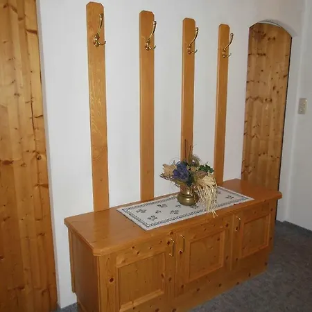 Gaestehaus Gruenbacher 아파트