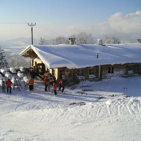 Gaestehaus Gruenbacher 코센