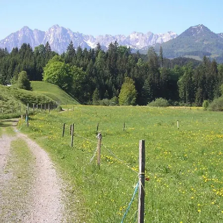 Gaestehaus Gruenbacher Apartment