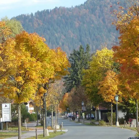 Gaestehaus Gruenbacher *