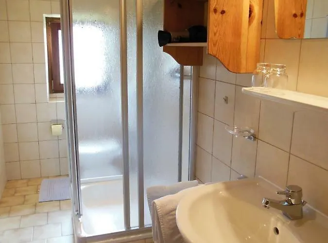 公寓 Gaestehaus Gruenbacher Kössen